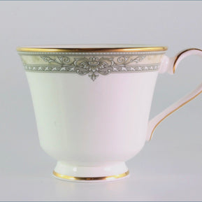 Royal Doulton - Isabella (H5248) - Teacup