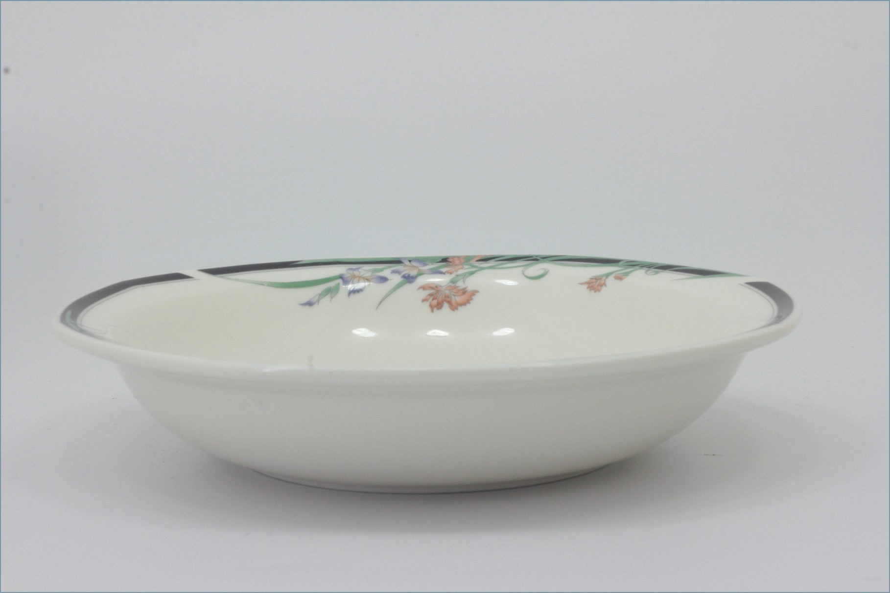 Royal Doulton - Juno - 6 1/4