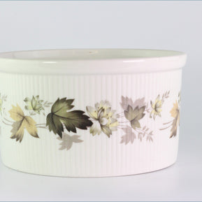 Royal Doulton - Larchmont (TC1019) - 6 5/8