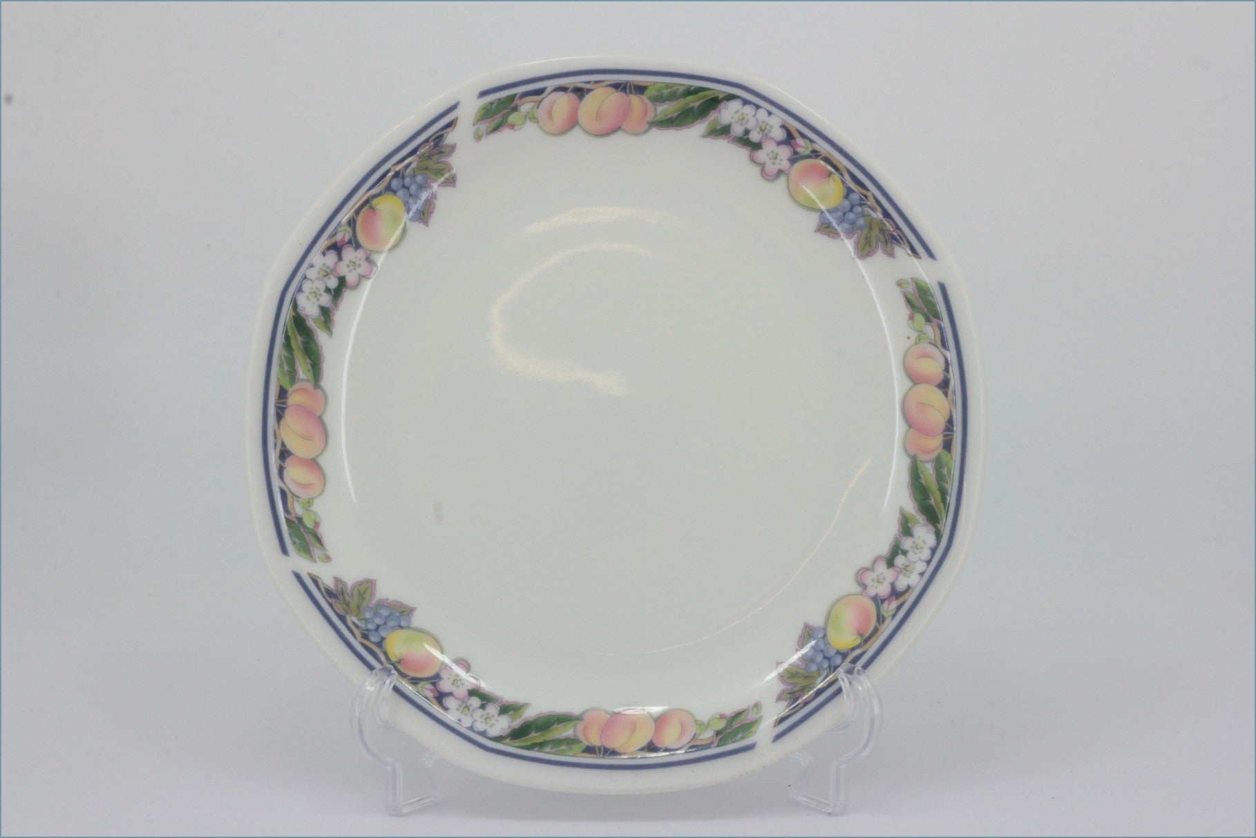 Royal Doulton - Marseilles - 6 1/2