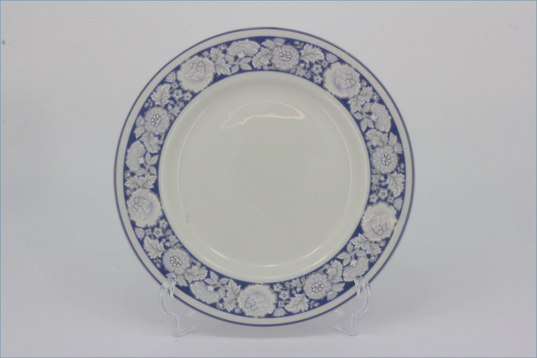 Royal Doulton - Oakdene - 6 1/2