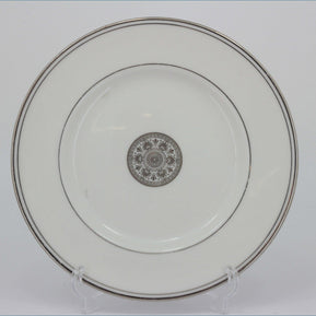 Royal Doulton - Oxford Platinum - 8