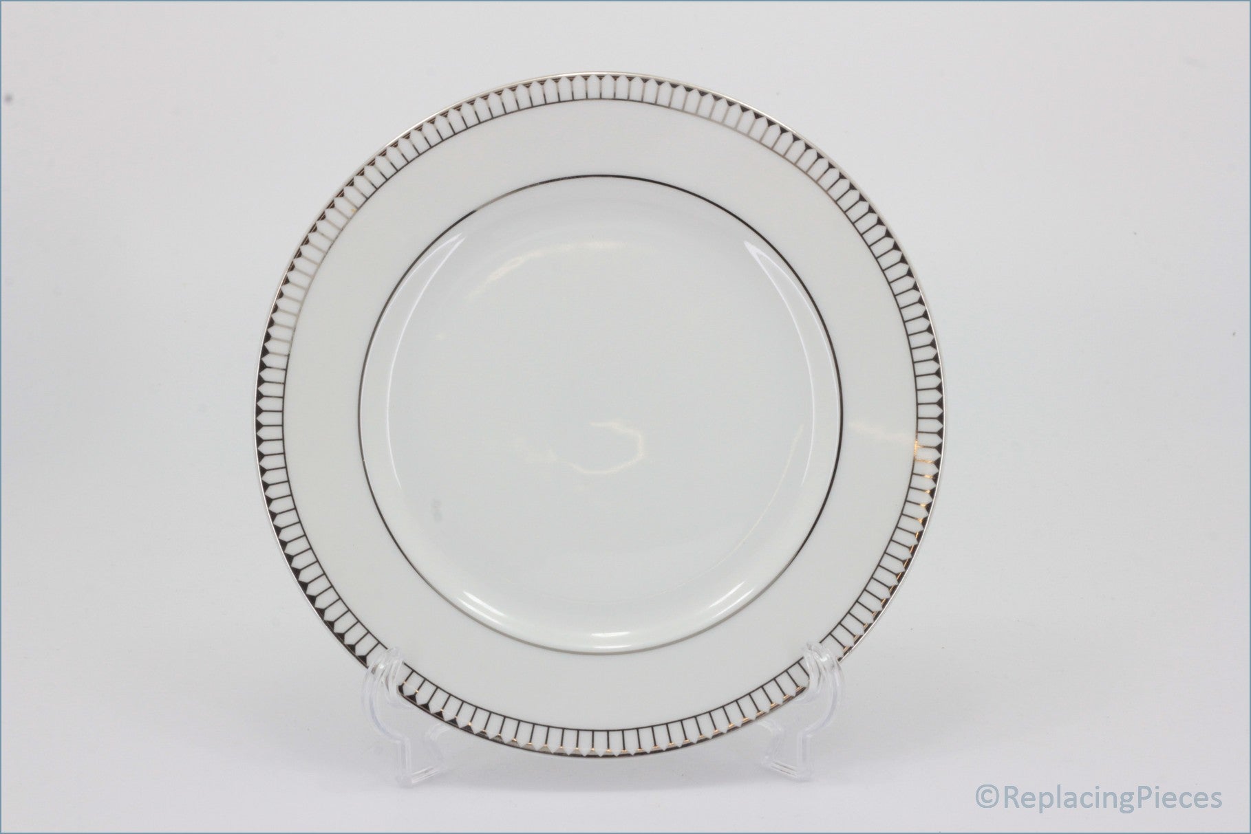 Royal Doulton - Paramount Platinum - 6 1/2