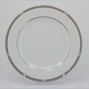 Royal Doulton - Platinum - 8 3/8