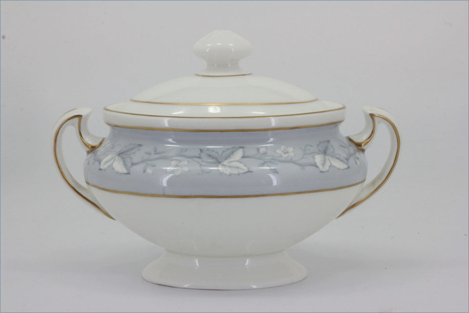 Royal Doulton - Queensbury (H4898) - Lidded Sugar Bowl