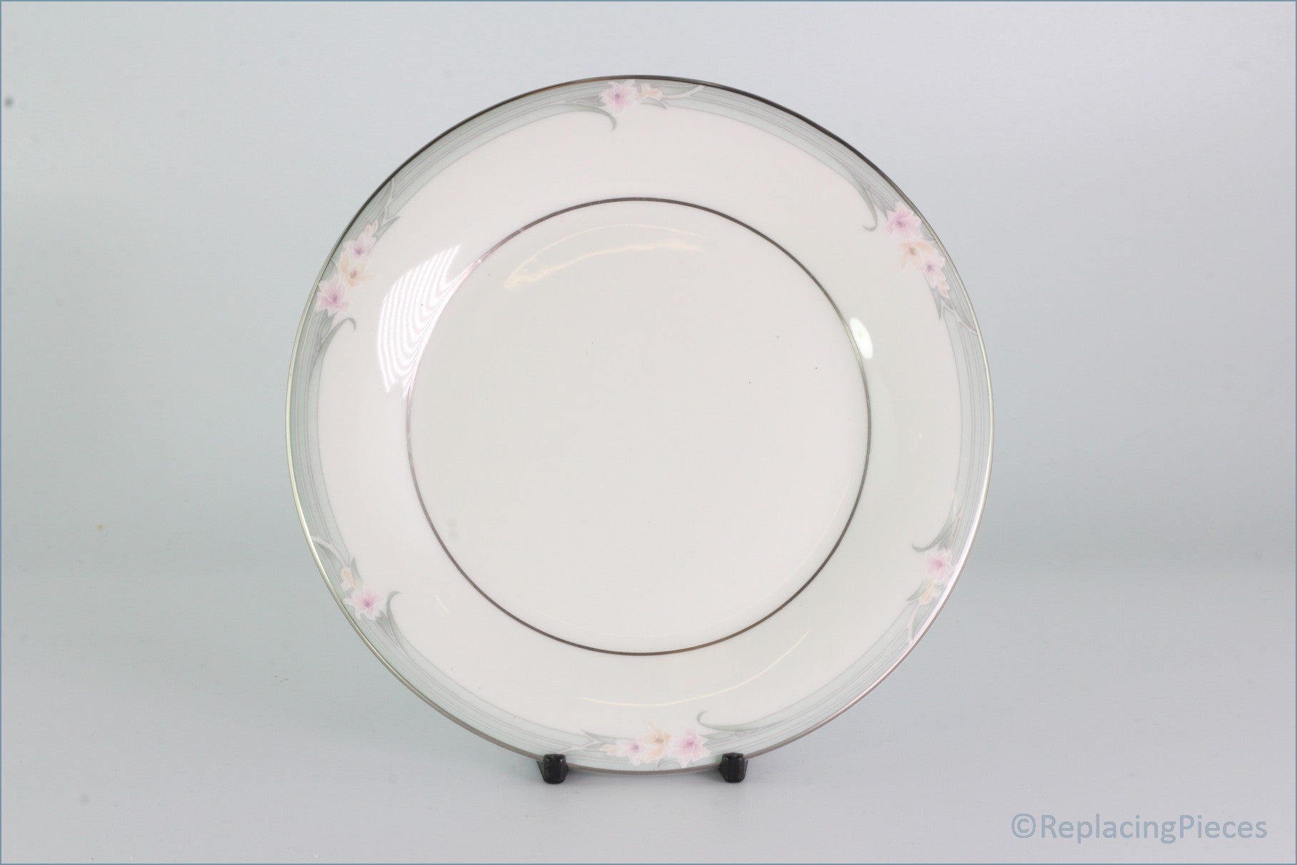 Royal Doulton - Sophistication (TC1157) - 6 1/2