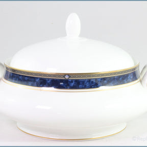 Royal Doulton - Stanwyck (H5212) - Lidded Vegetable Dish (Plain White Lid)