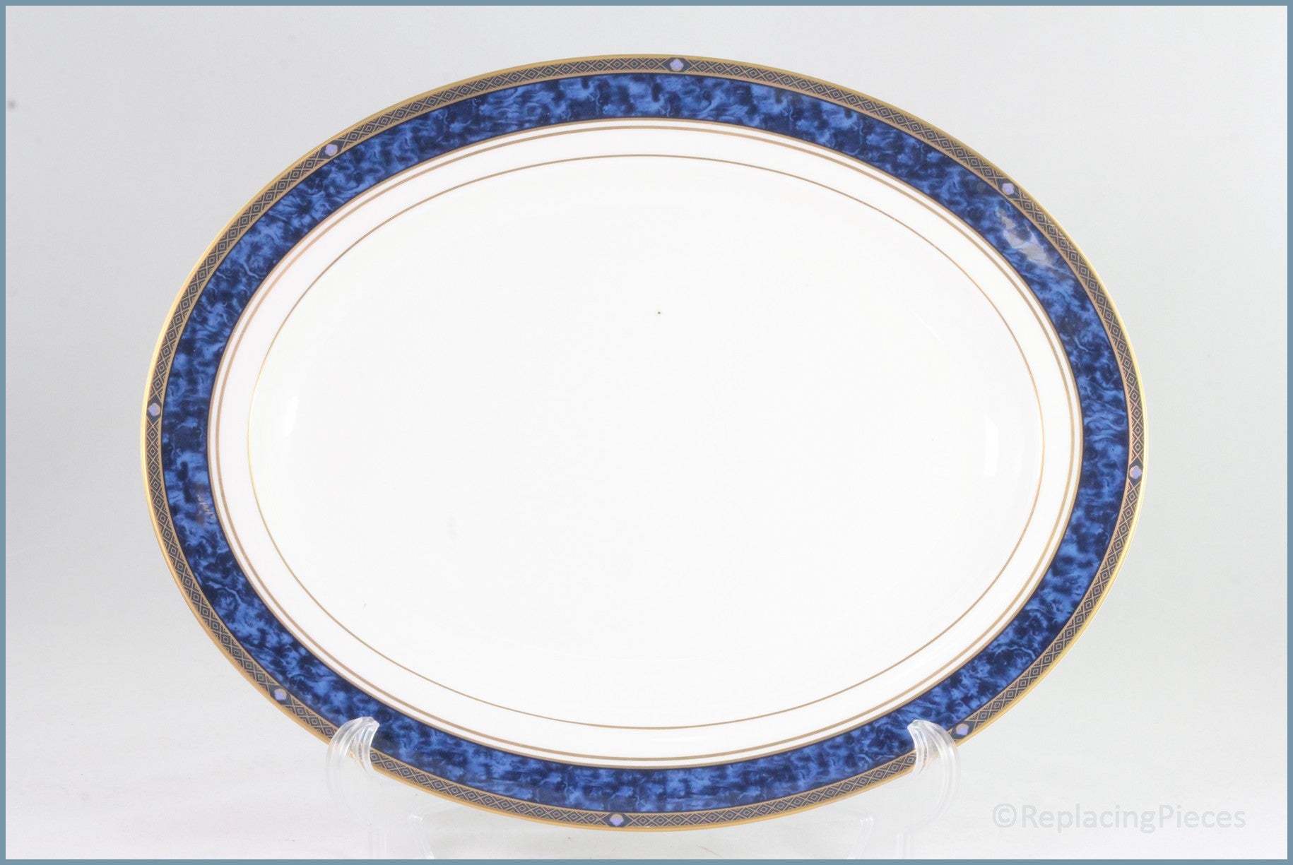 Royal Doulton - Stanwyck (H5212) - 13 5/8