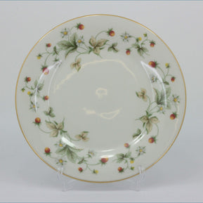 Royal Doulton - Strawberry Cream - 9