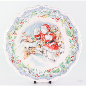 Royal Doulton - The Snowman Gift Collection - Plate 'Snowmans Visit'
