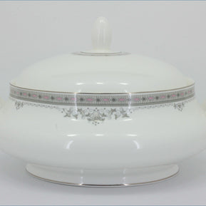 Royal Doulton - York - Lidded Vegetable Dish