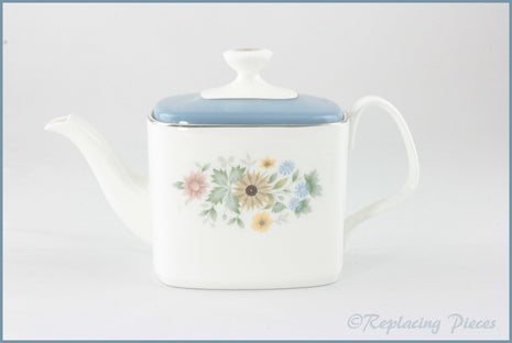 Royal Doulton - Pastorale (H5002) - 1 Pint Teapot