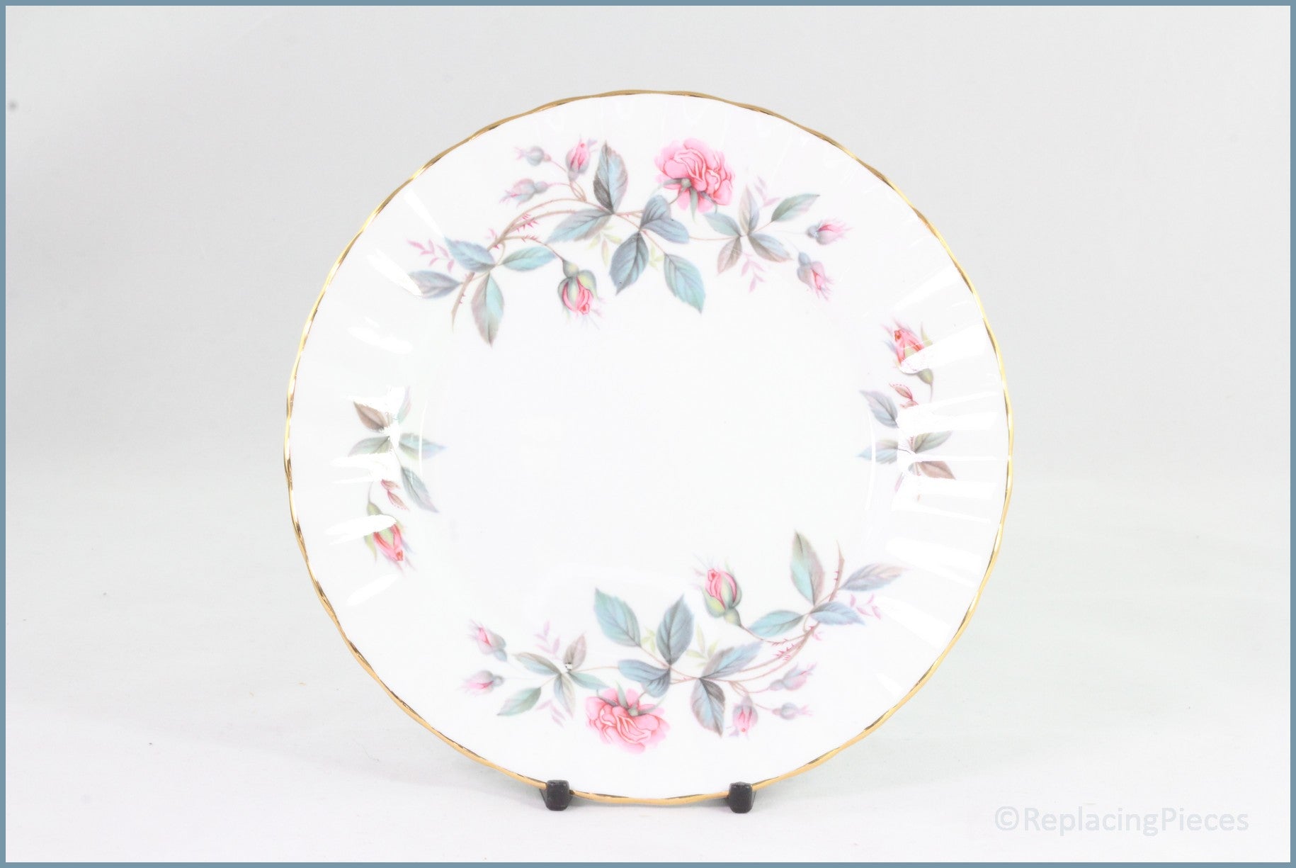 Royal Stafford - Bramble Rose - 6 5/8