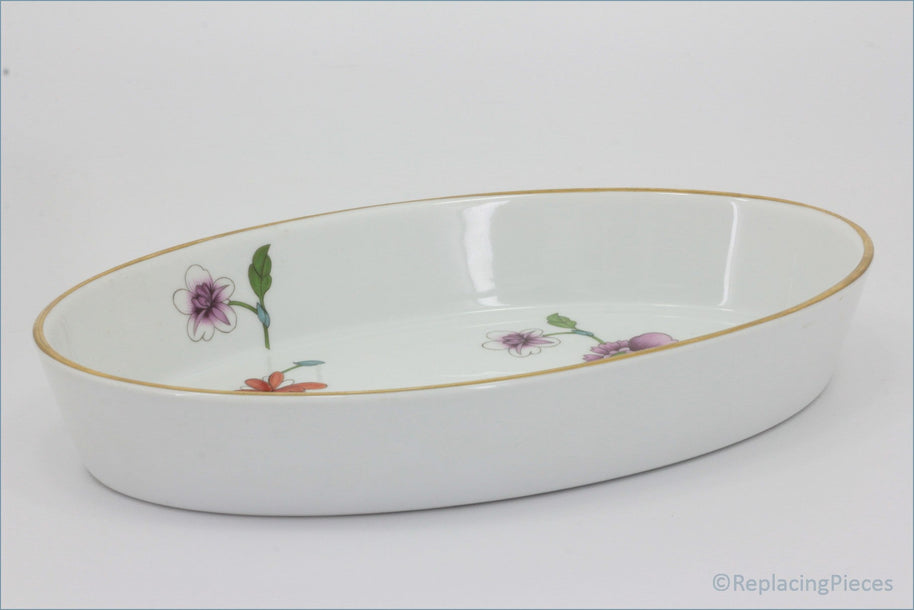 Royal Worcester - Astley (Gold Edge) - 10 1/2" Oval Roaster (Shape 30 Size 4)