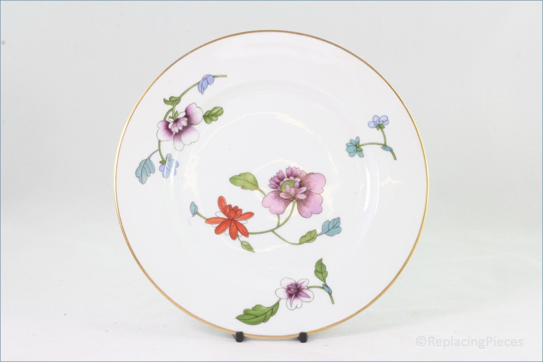 Royal Worcester - Astley (Gold Edge) - 8 1/4