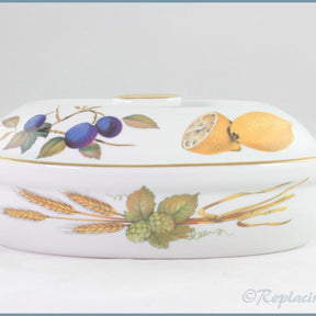 Royal Worcester - Evesham Gold - 2 Pint Oval Casserole (Lemons Lid)