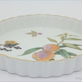 Royal Worcester - Evesham Gold - 8 3/4