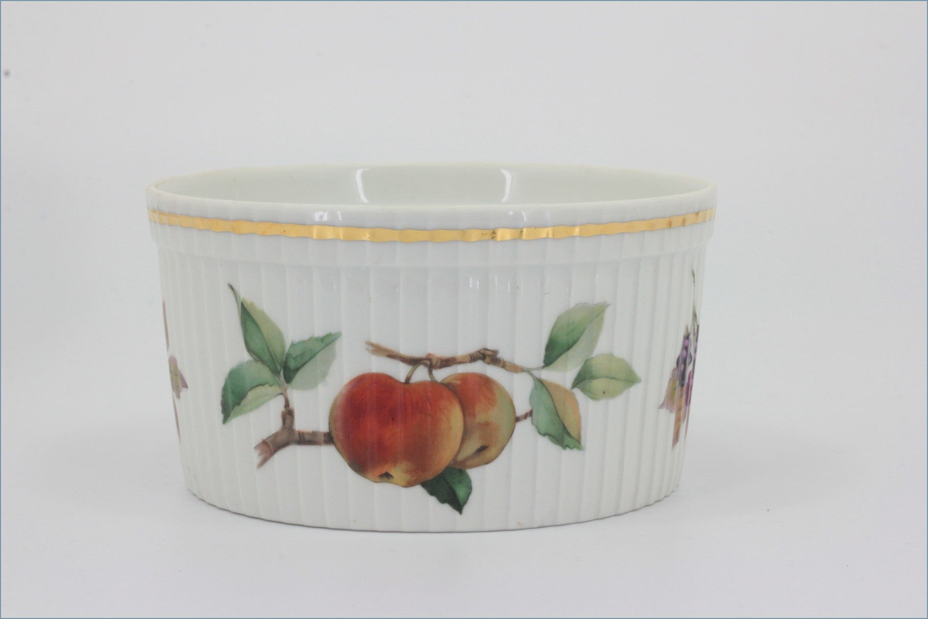 Royal Worcester - Evesham Gold - 5 5/8