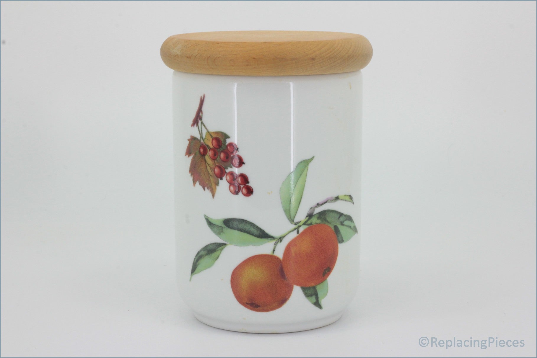 Royal Worcester - Evesham Gold - 5 1/2