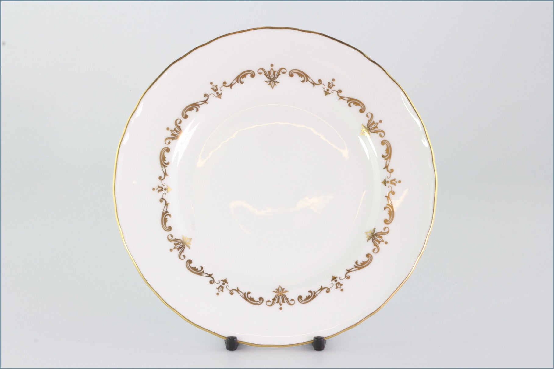 Royal Worcester - Gold Chantilly - 6 1/4