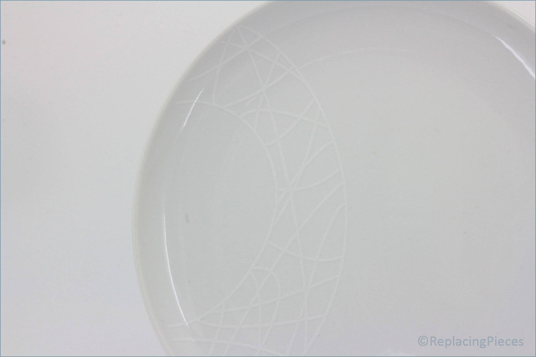 Royal Worcester - Jamie Oliver - White Embossed - 9 1/8