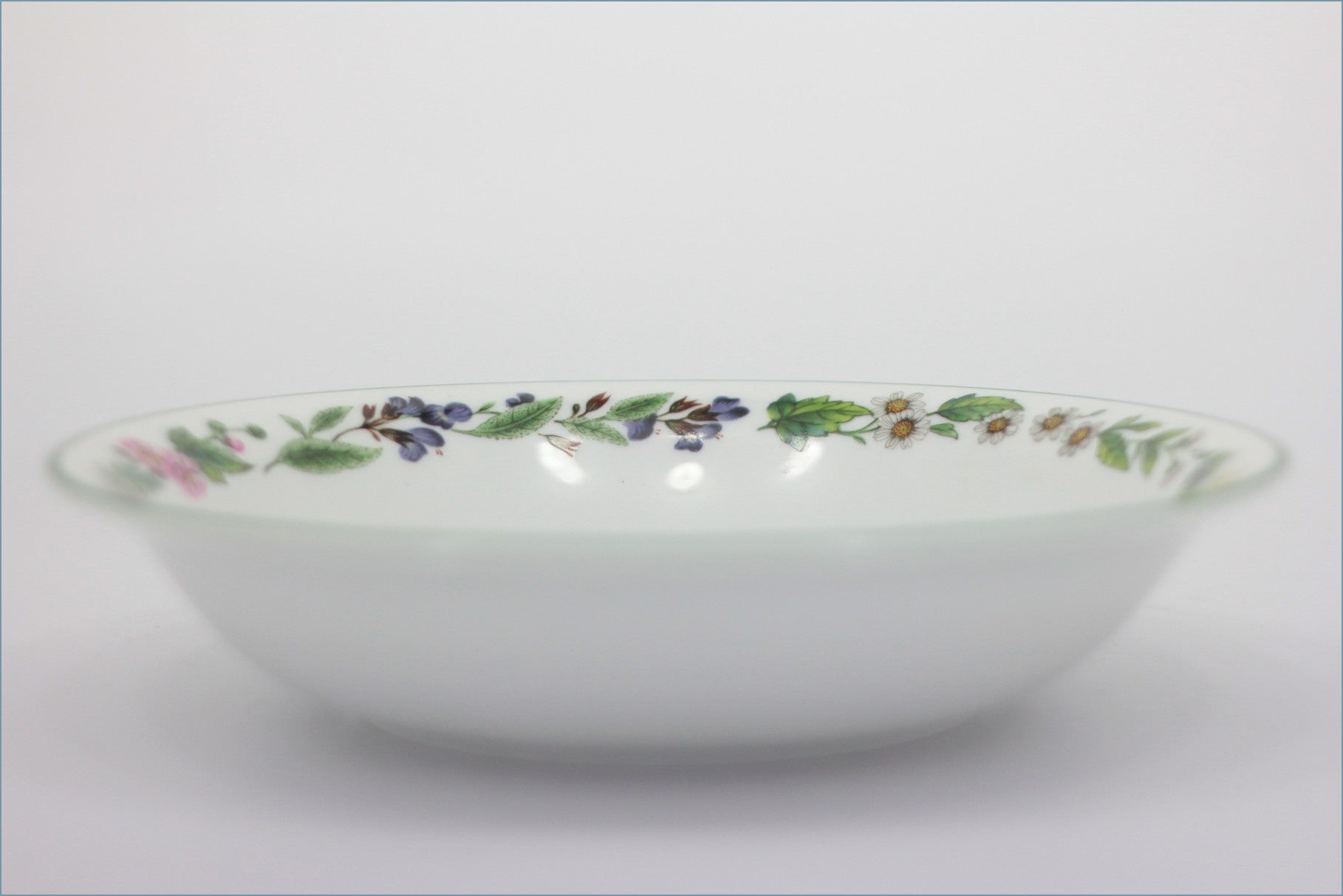 Royal Worcester - Worcester Herbs - 8 1/4