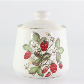 Sadler - Strawberries - Lidded Sugar Bowl - SAD18