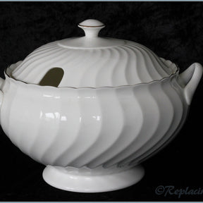 Wedgwood - Gold Chelsea - Soup Tureen