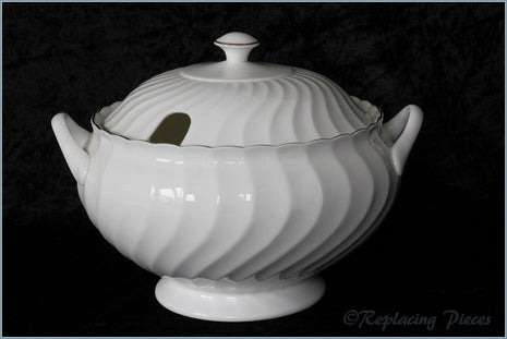 Wedgwood - Gold Chelsea - Soup Tureen