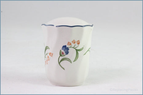 Staffordshire - Hampton Court - Salt Pot