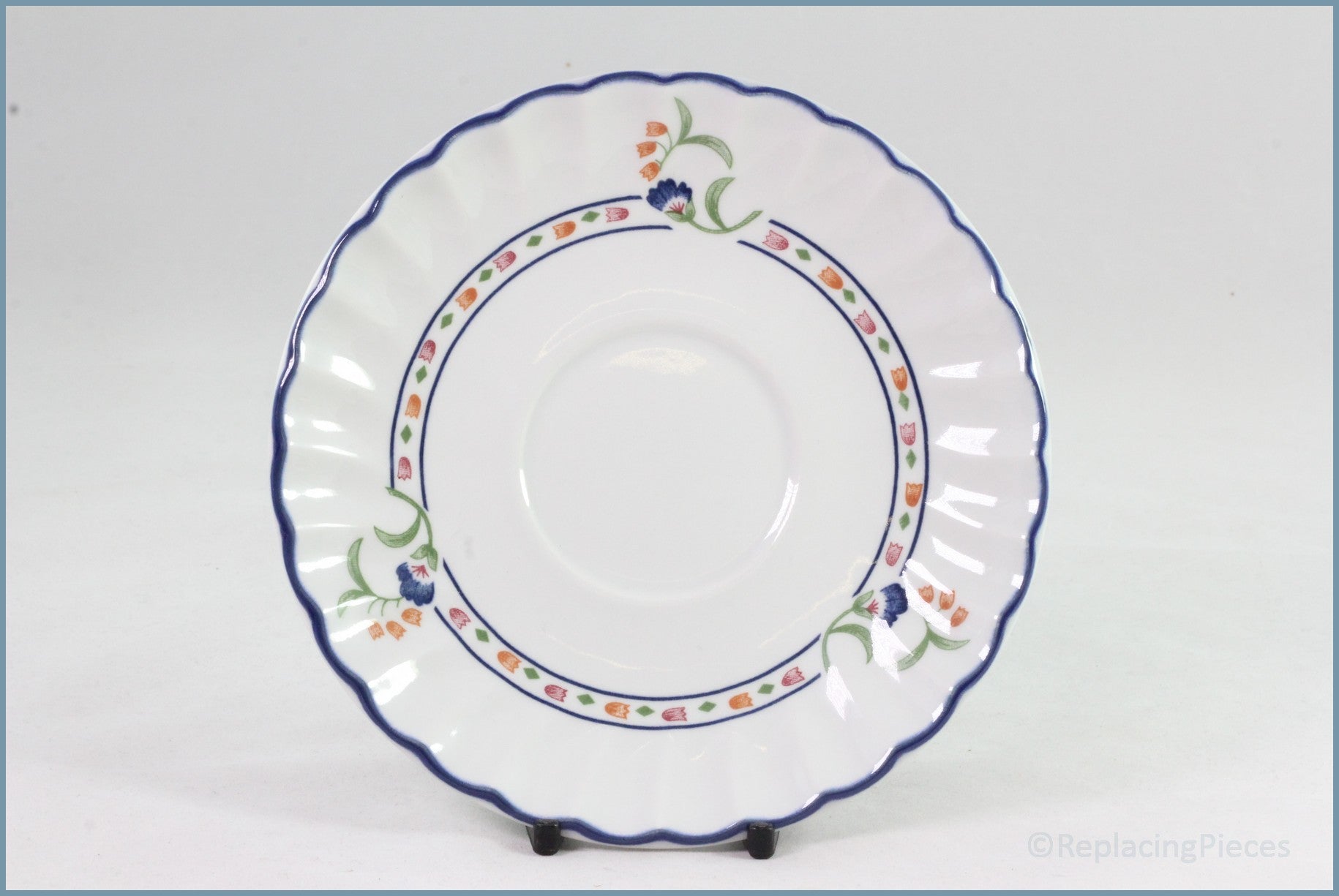Staffordshire - Hampton Court - Tea Saucer