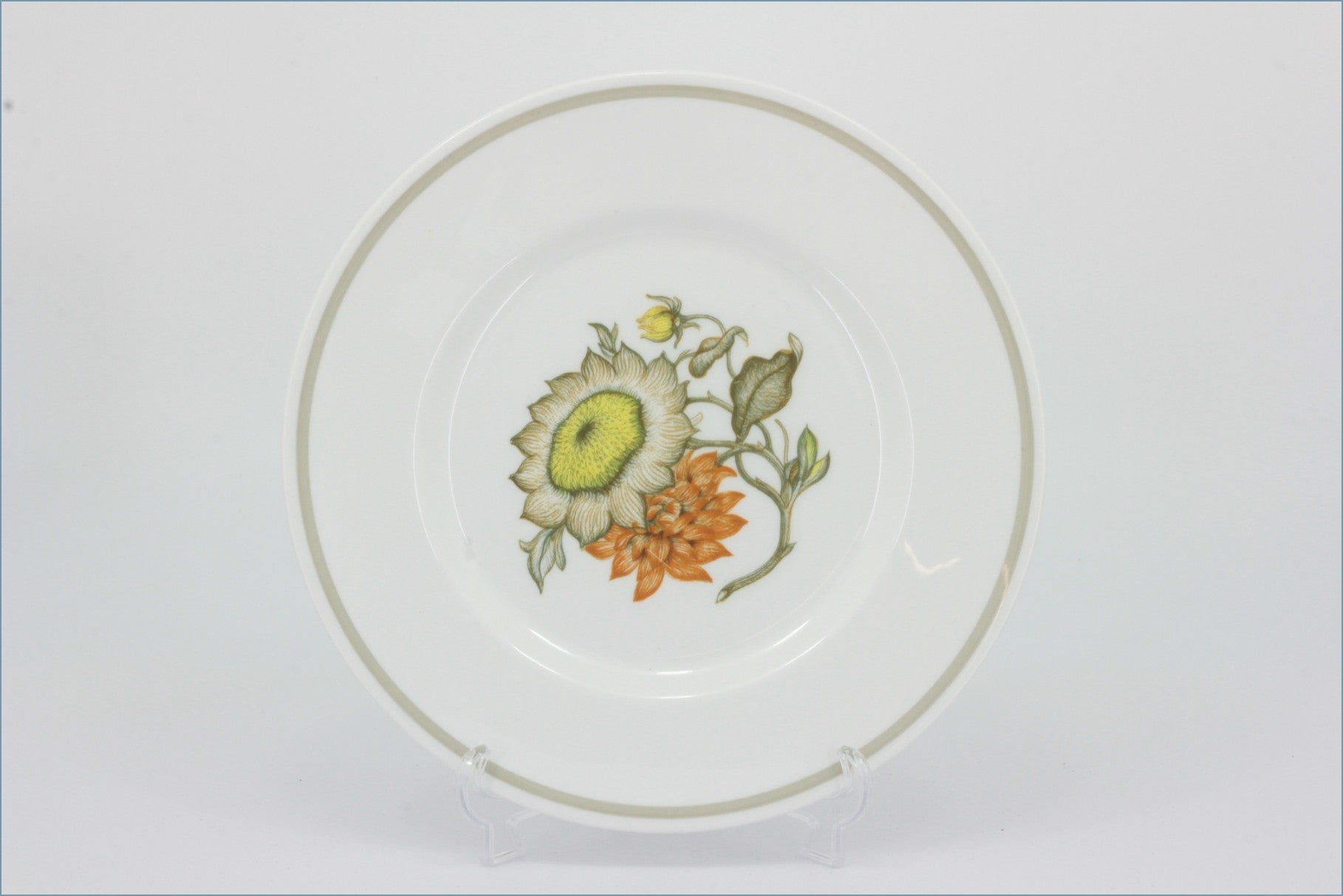 Wedgwood (Susie Cooper) - Sunflower - 8 1/4
