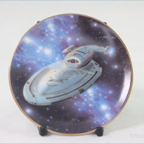 The Hamilton Collection - Star Trek 'Starships' - USS Voyager NCC-74656