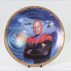 The Hamilton Collection - Star Trek 'The Next Generation' - The Power Of Command - Captain Sisko And The USS Defiant