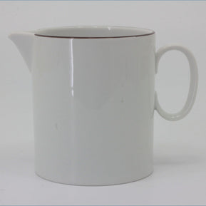 Thomas - Medaillon Brown - Milk Jug