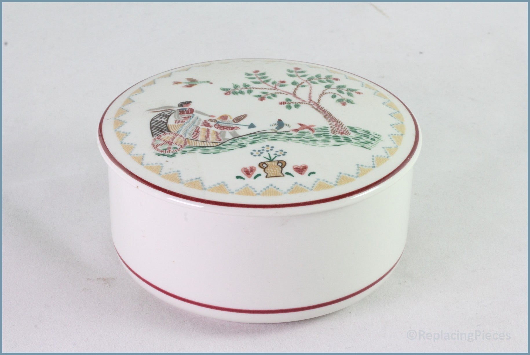 Villeroy & Boch - American Sampler - Round Lidded Box