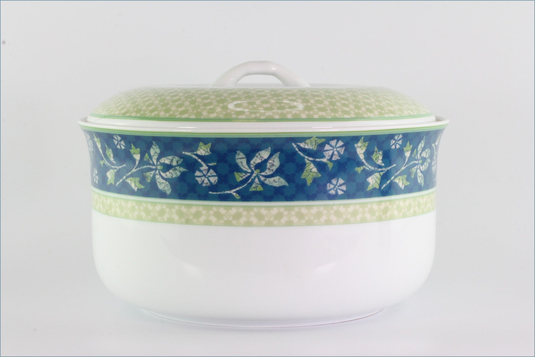 Wedgwood - Alpine - 3 Pint Casserole 