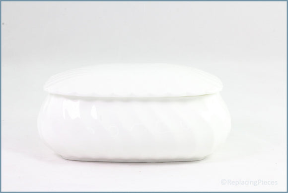 Wedgwood - Candlelight (No Backstamp) - Oblong Lidded Box