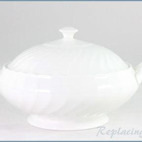 Wedgwood - Candlelight - Lidded Vegetable Dish