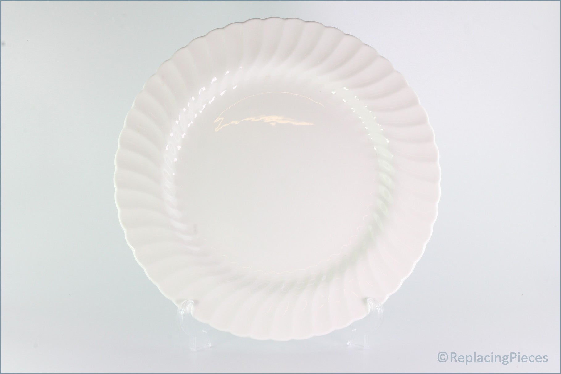 Wedgwood - Candlelight - 13 1/2