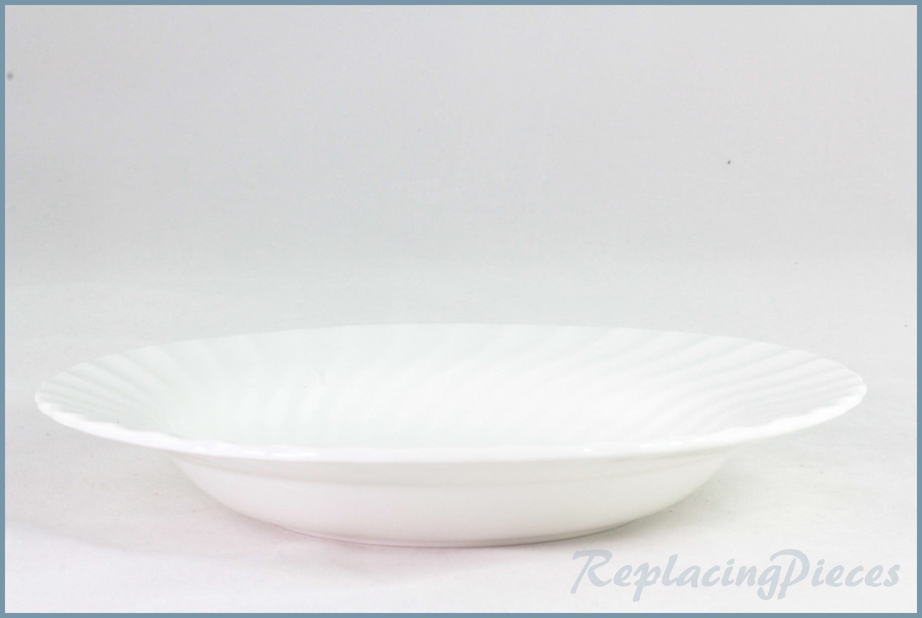 Wedgwood - Candlelight - 8 3/8