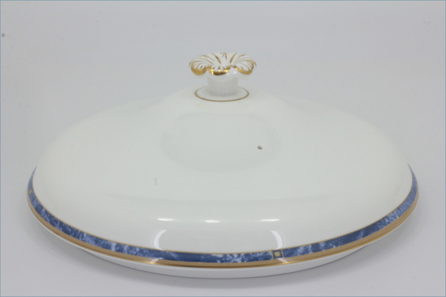 Wedgwood - Cantata - Lidded Vegetable Dish (Lid ONLY)