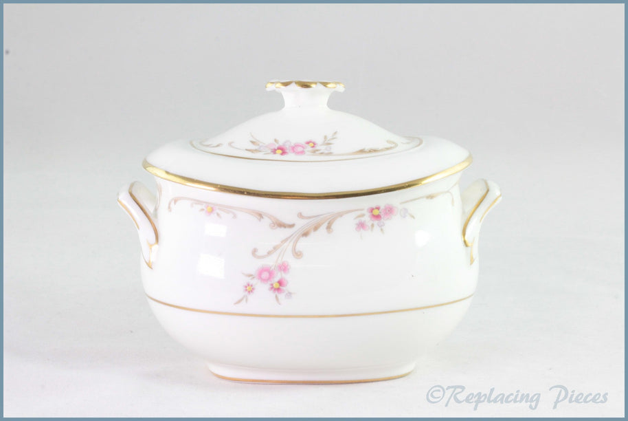 Wedgwood - Carisbrooke (Gold Edge) - Lidded Sugar Bowl