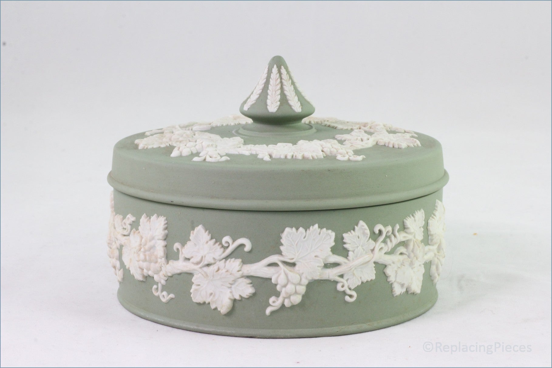 Wedgwood - Jasperware (Sage Green) - 5