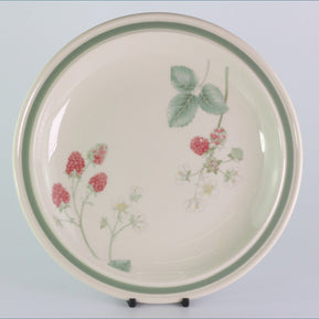 Wedgwood - Raspberry Cane - 8 7/8