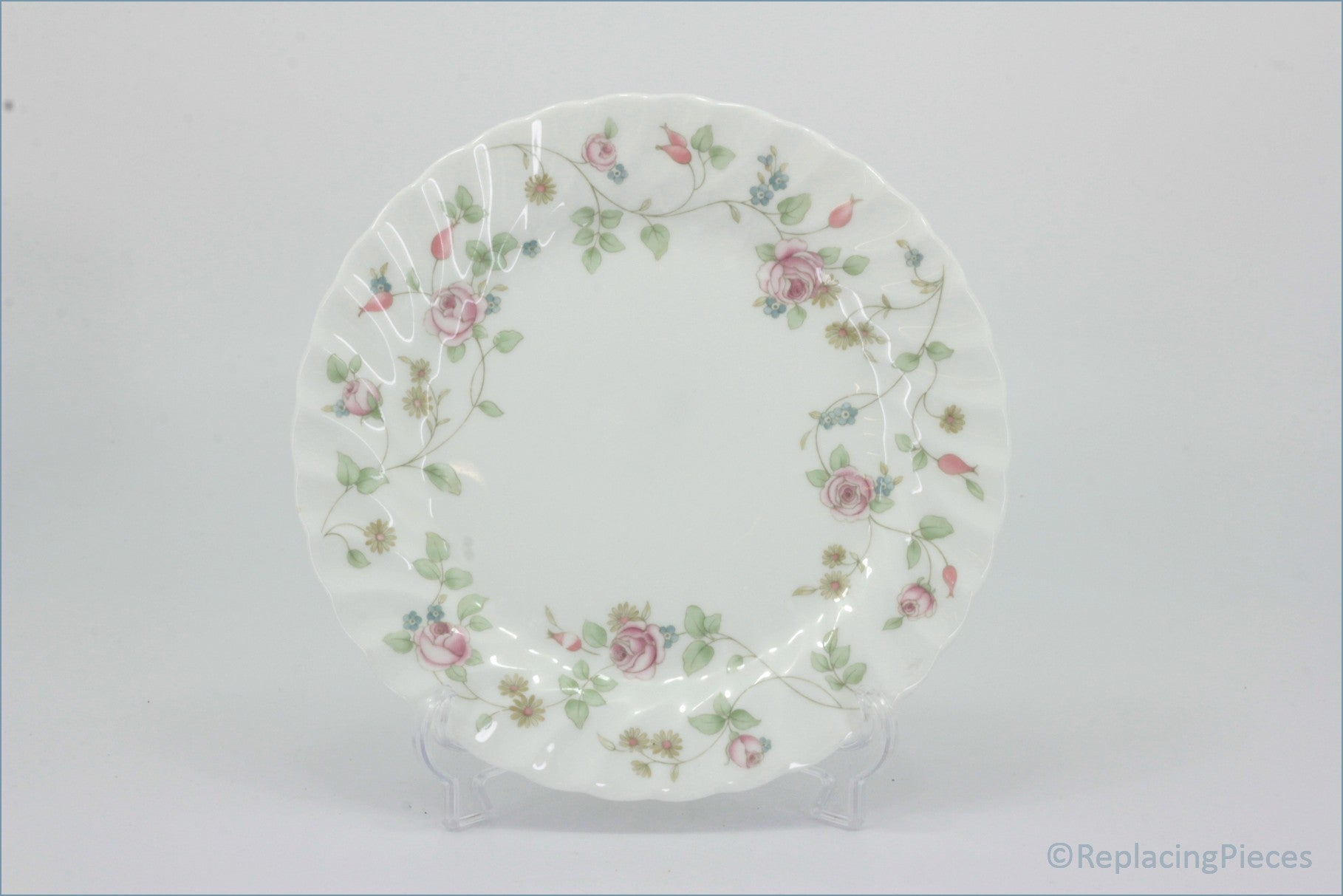 Wedgwood - Rosehip - 6 5/8