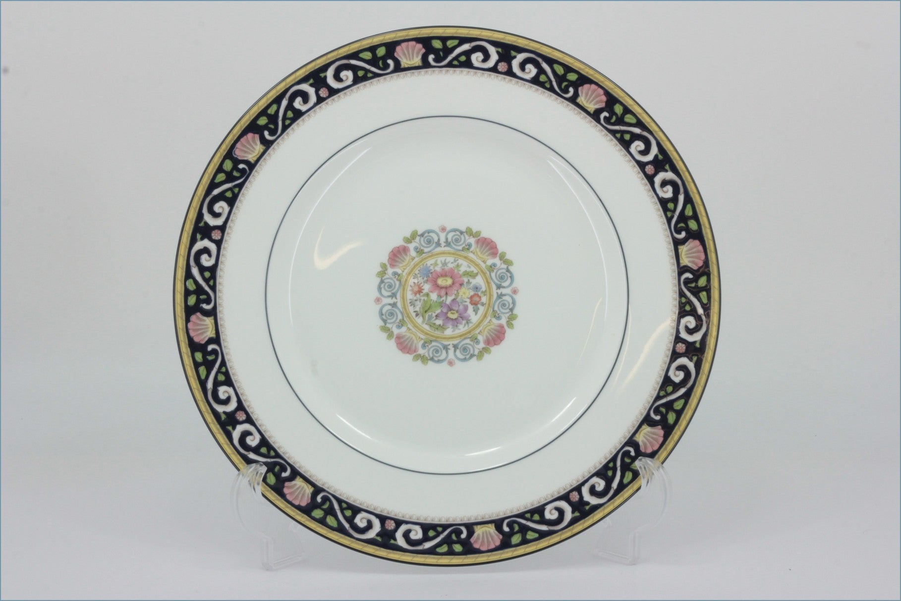 Wedgwood - Runnymede (W4472) - Dinner Plate