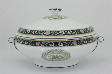 Wedgwood - Runnymede (W4472) - Lidded Vegetable Dish
