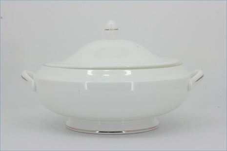 Wedgwood - Signet Platinum - Lidded Vegetable Dish