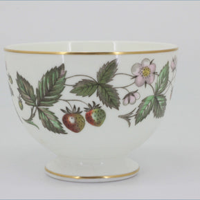 Wedgwood - Strawberry Hill - Sugar Bowl (Tea)